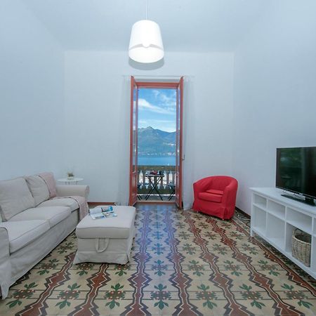 Residenza Oleandro Lake View Luino Center Esterno foto