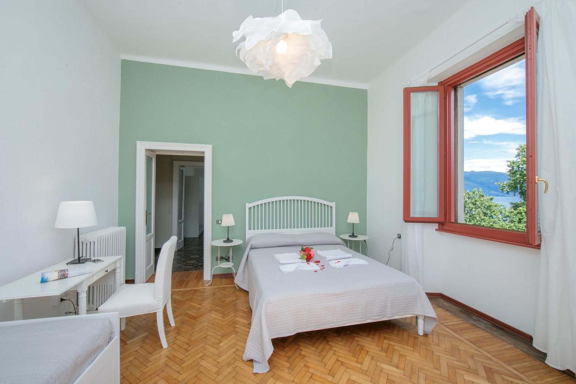 Residenza Oleandro Lake View Luino Center Esterno foto